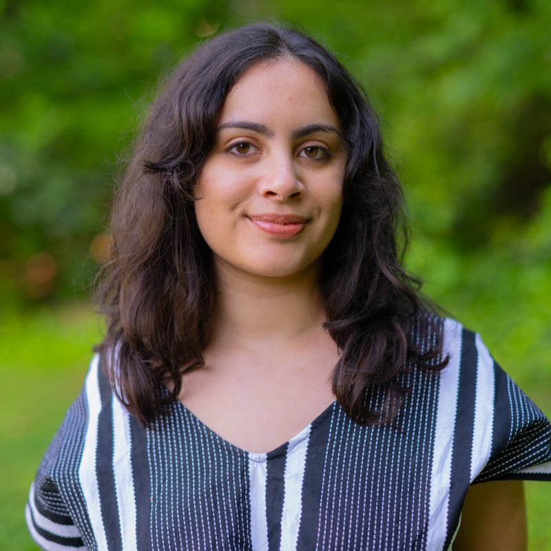 Seanna Arnold Headshot